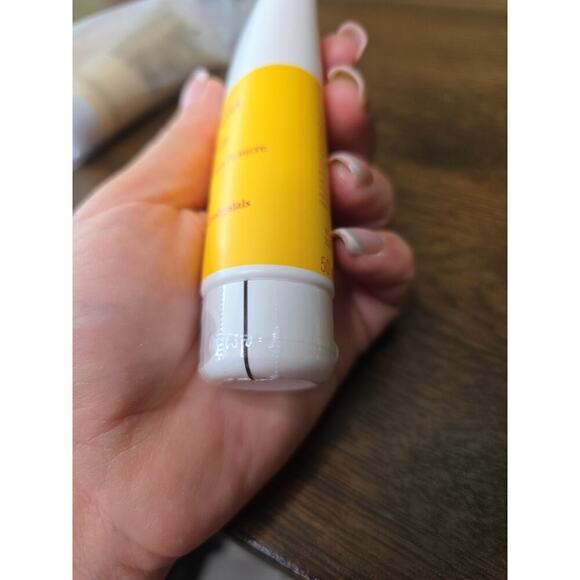 Comfort Scrub by Clarins for Women - 1.7 oz Scrub - Picture 7 of 16